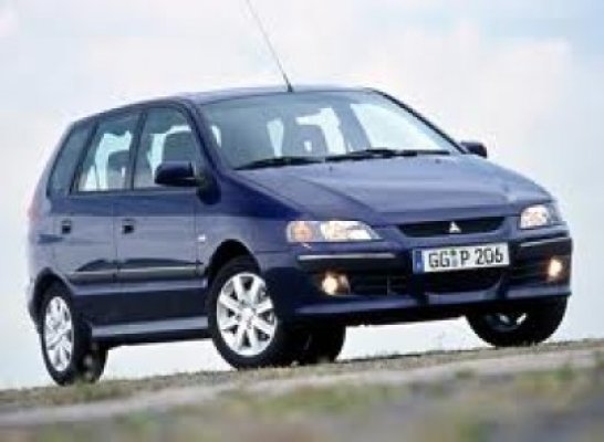 Mitsubishi Space Star, disponibil din această lună